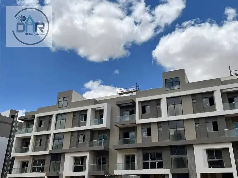Investment and residence in a prime location | 2-bedroom apartment for sale in Terrace Sheikh Zayed compound, directly across from Mall of Arabia.