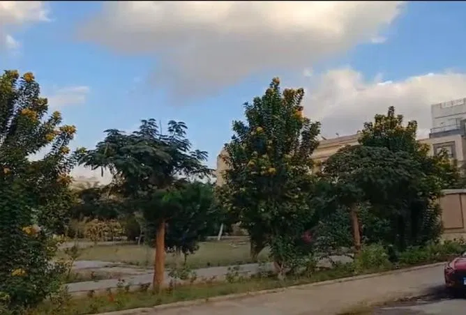 دوبلكس 5 غرف 450 م² للبيع في Al Narges 2