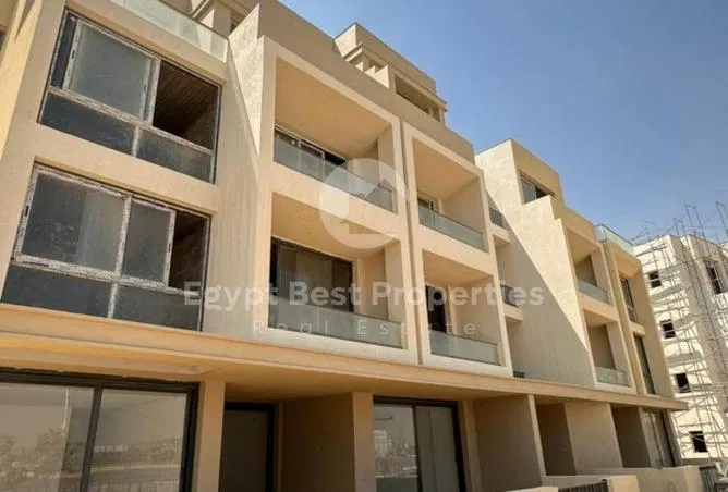 2-bedroom penthouse 140 m² for sale in O West
