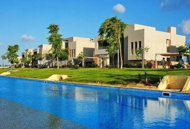 3-bedroom chalet 150 m² for sale in Hacienda Waters