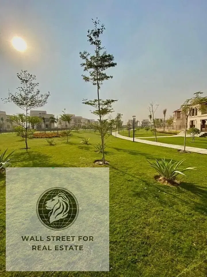 Villa twin house for sale in madinaty ready within months garden view with old contract