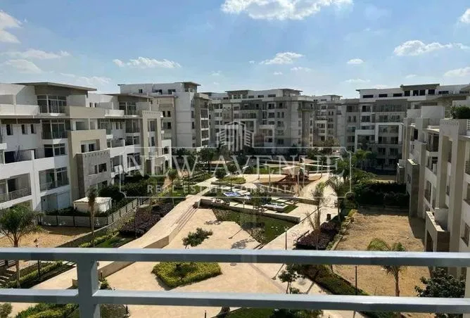 3-bedroom duplex 260 m² for sale in Hyde Park, Garden Residence