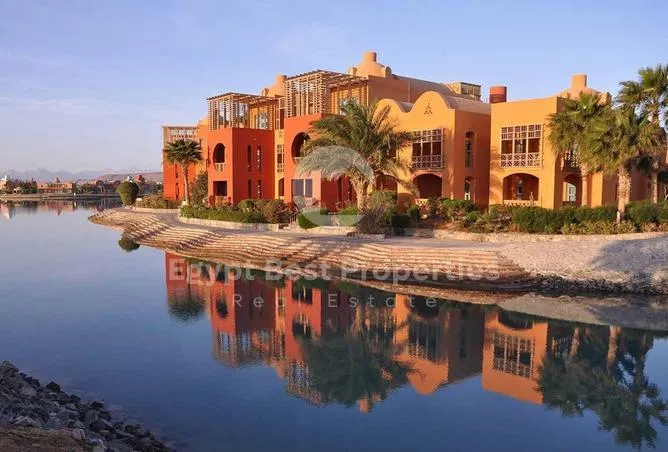 شقة غرفتين 140 م² للبيع في Tawila El Gouna