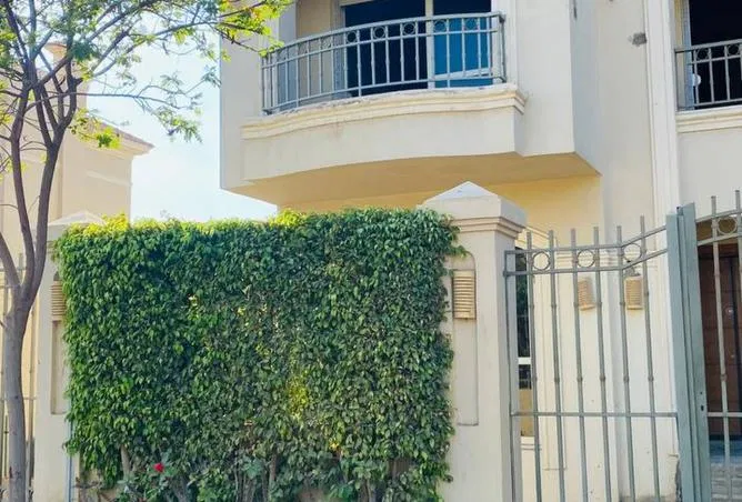 4-bedroom villa 232 m² for sale in Al Patio 5 East