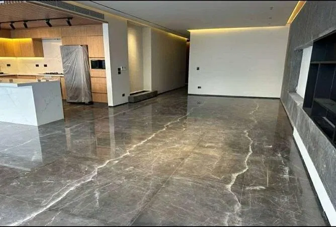 شقة 3 غرف 170 م² للبيع في Mountain View iCity