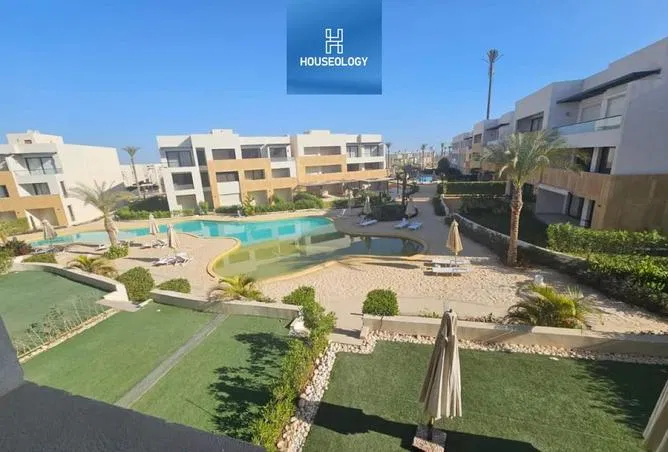 2-bedroom chalet 107 m² for sale in Azha North