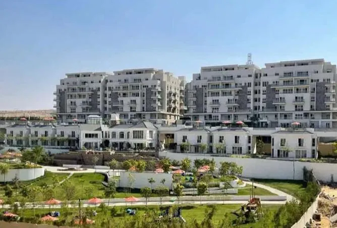 شقة 3 غرف 235 م² للبيع في Mountain View iCity