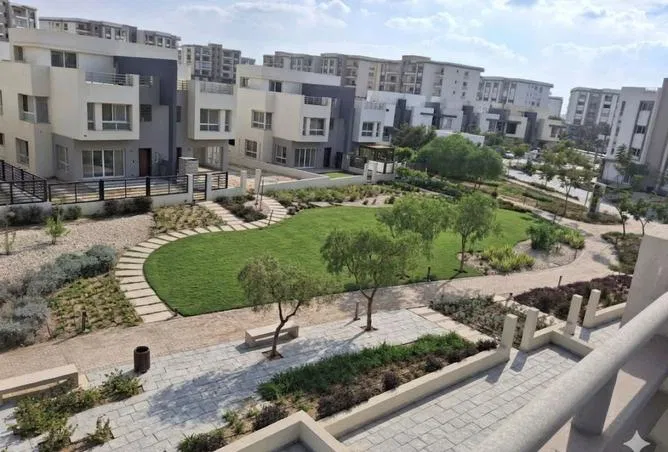 تاون هاوس 3 غرف 217 م² للبيع في هايد بارك، Hyde Park