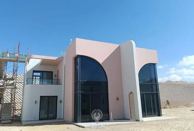 3-bedroom chalet 185 m² for sale in June