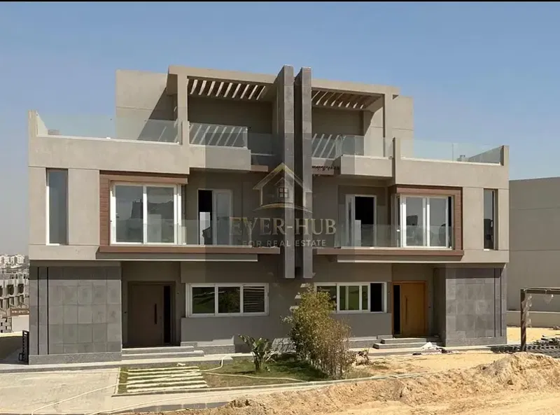 Exclusive Opportunity | Luxury Penthouse for Sale in V Levels by Dunes, Sheikh Zayed | Direct Lake View | 150 sqm Private Roof | Ready to Move
