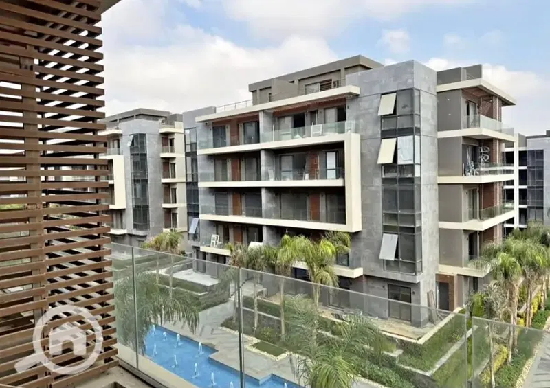 Own your apartment in El Patio Sola Compound by La Vista, right in front of Madinaty, with an exceptional view of lakes and gardens.