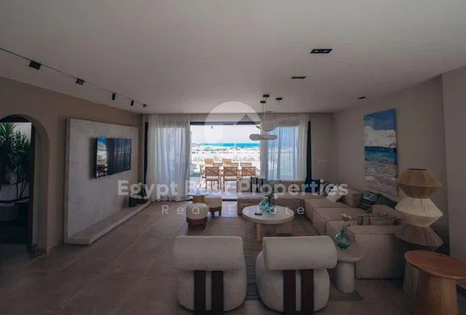 4-bedroom villa 245 m² for sale in Beit Al Bahr , Beit Al Bahr
