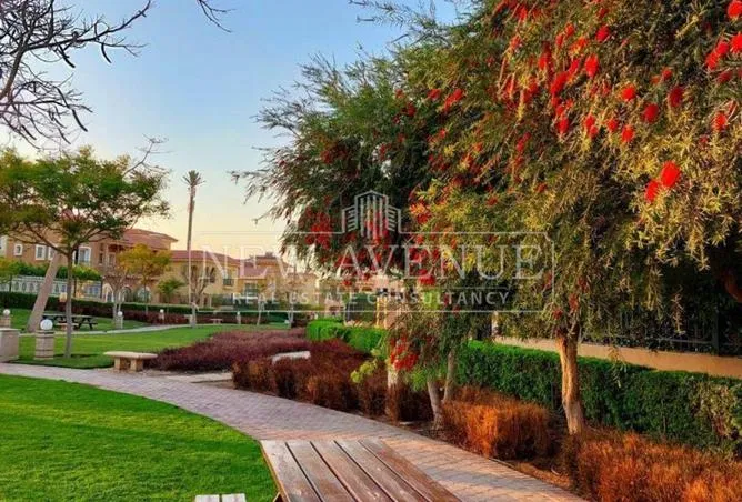 5-bedroom twin house 236 m² for sale in Hyde Park, Garden Residence