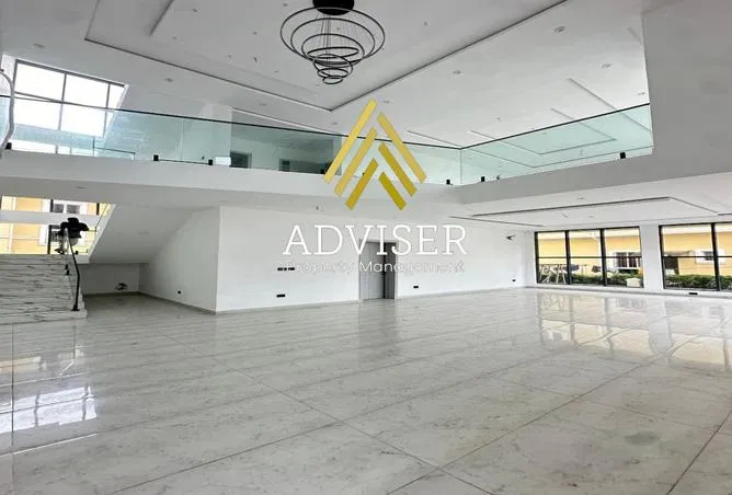 3-bedroom twin house 240 m² for sale in Solana East