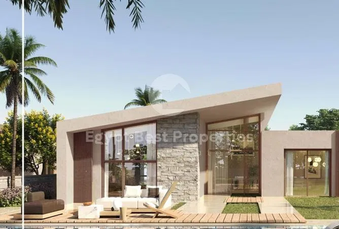 5-bedroom villa 530 m² for sale in Playa Resort