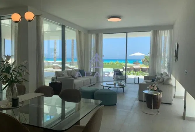 6-bedroom villa 700 m² for sale in Ramla