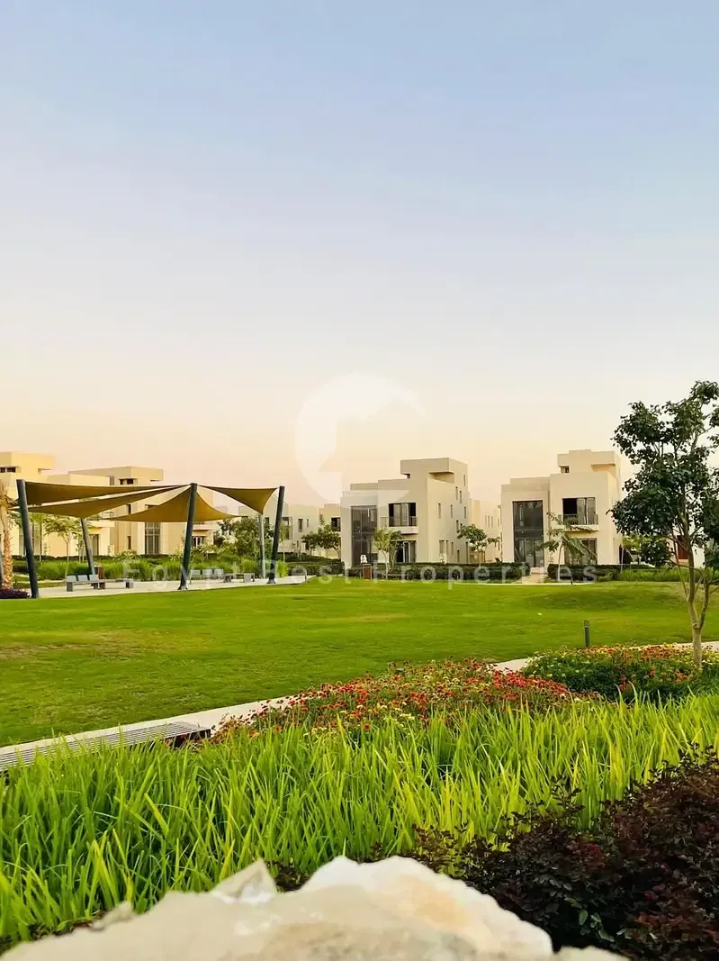 for sale -Twinhouse One floor Owest- Core&shell Directly on largest landscape overlooking hill -