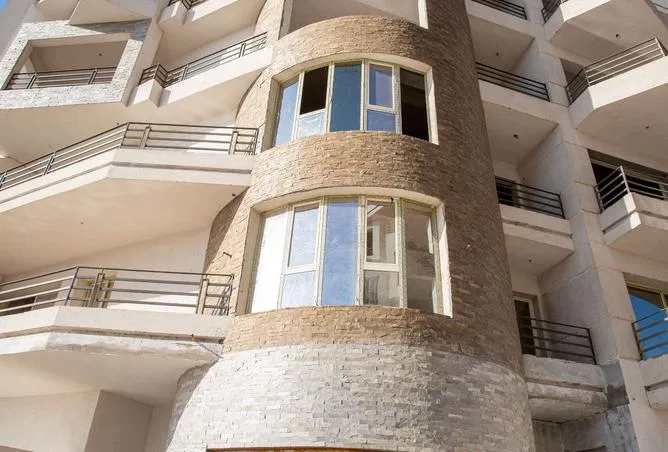 Apartment 54 m² for sale in Al Hambra Waterfalls