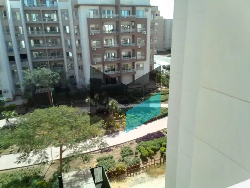 Apartment for Sale in Wesal Residence Compound, 160 sqm + 70 sqm Garden, Ground Floor, Landscaped Garden.