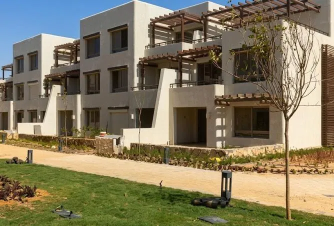 1-bedroom chalet 65 m² for sale in Hacienda West