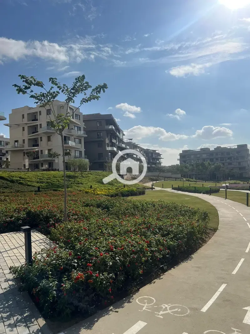 Ready and Fully Furnished Penthouse on Landscape View for Sale in SODIC Villette V Residence New Cairo