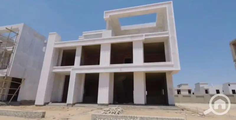 Townhouse in Menorca phase 1 Sheikh Zayed with installment 4 rooms