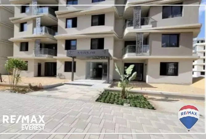 2-bedroom apartment 132 m² for sale in Badya Palm Hills