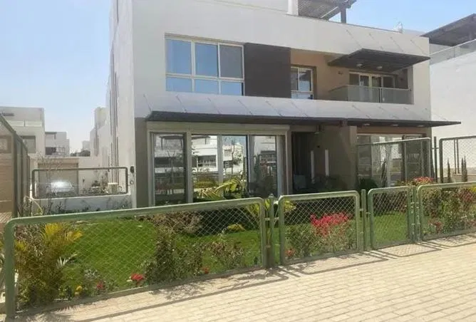 توين هاوس 4 غرف 431 م² للبيع في Upville
