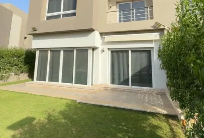 4-bedroom townhouse 320 m² for sale in Al Rabwa