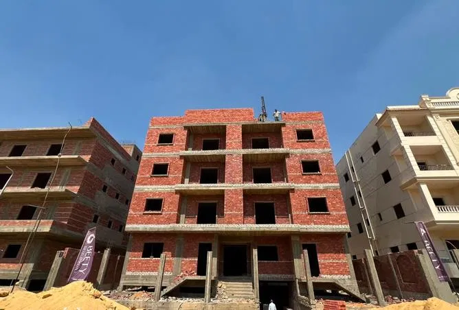 4-bedroom apartment 240 m² for sale in Bait Alwatan