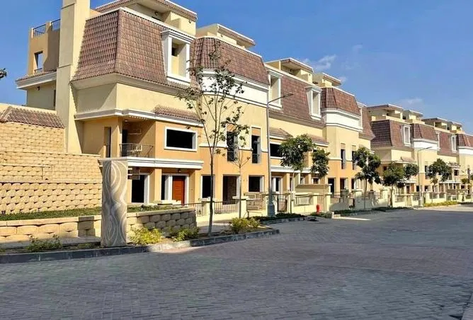 تاون هاوس 4 غرف 206 م² للبيع في سراي، S1