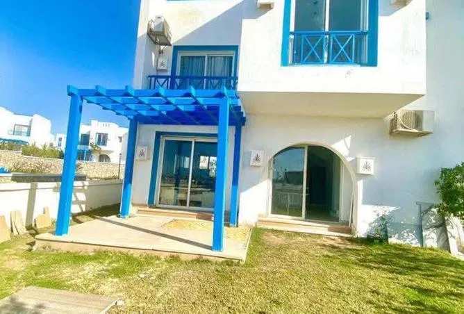 3-bedroom twin house 170 m² for sale in Skala Mountain View Ras El Hikma