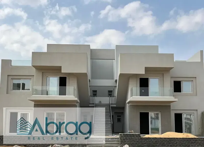 Twin villa for sale, 4 bedrooms, ready for immediate occupancy in V Levels Compound, Sheikh Zayed City.