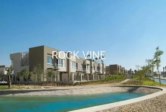 4-bedroom villa 199 m² for sale in Badya Palm Hills