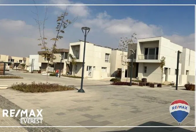 4-bedroom townhouse 190 m² for sale in Badya Palm Hills
