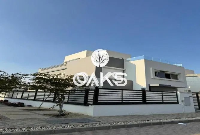 5-bedroom villa 327 m² for sale in Mivida