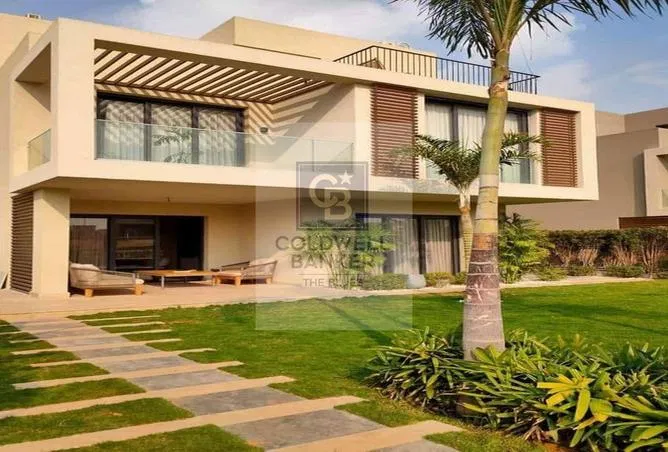 4-bedroom twin house 319 m² for sale in SODIC East