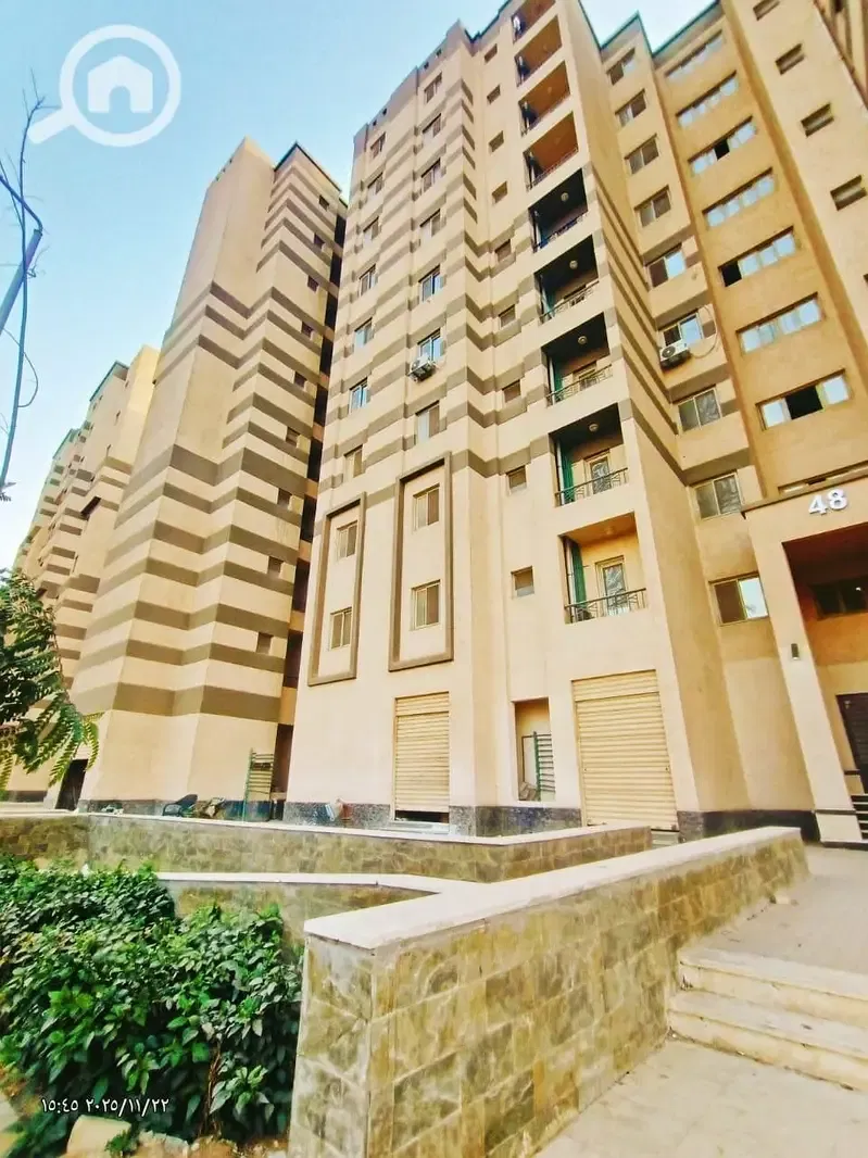 Apartment for sale in Valley Towers with installment payment, immediate delivery, area of 100m