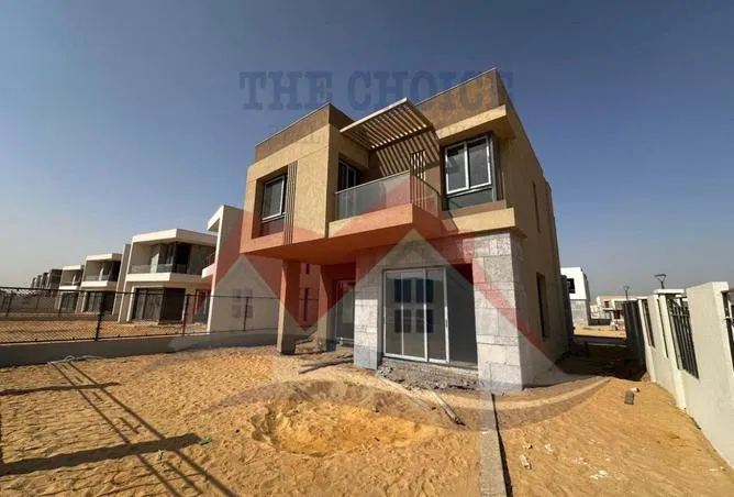 5-bedroom villa 200 m² for sale in Badya Palm Hills