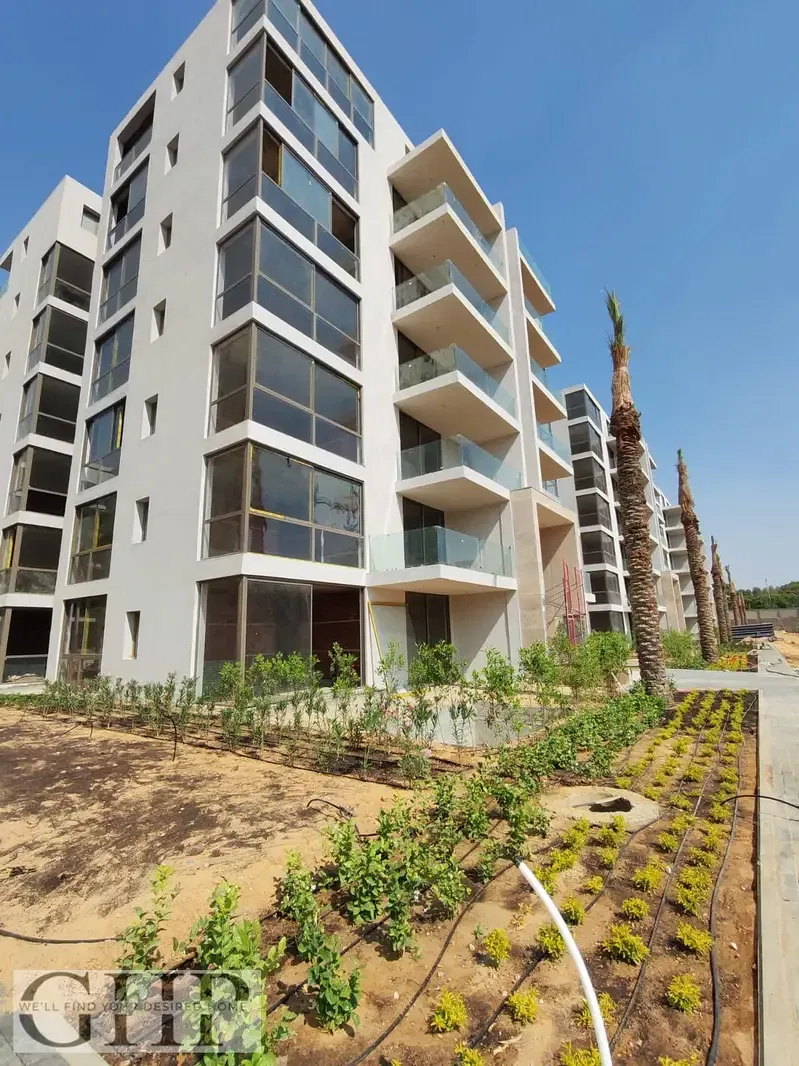 Penthouse in Lake View Residence 2 New Cairo