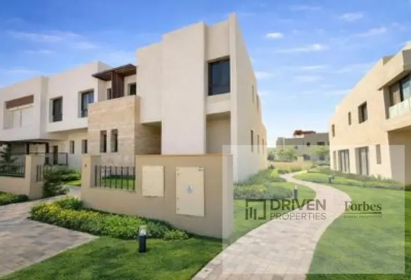 Standalone Villa for Sale in O West Whyt Phase Compound 6th of October Al Wahat Road Waslet Dahshour Giza