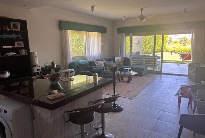 3-bedroom chalet 230 m² for sale in Hacienda Bay