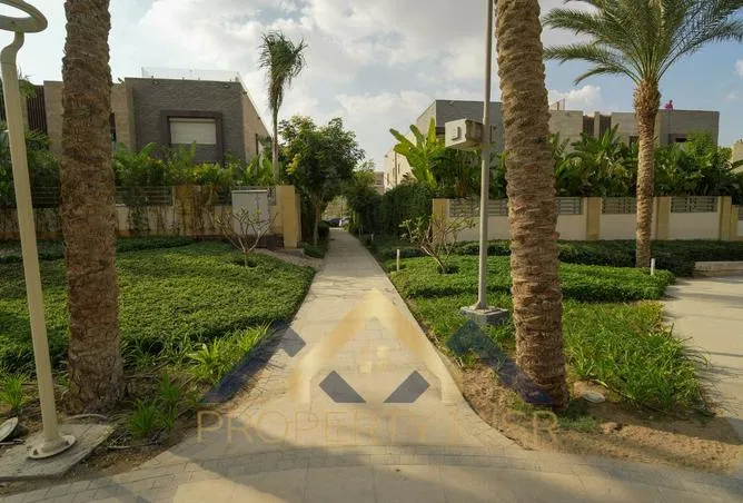 4-bedroom twin house 195 m² for sale in Taj City