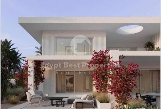 3-bedroom chalet 175 m² for sale in Bay West