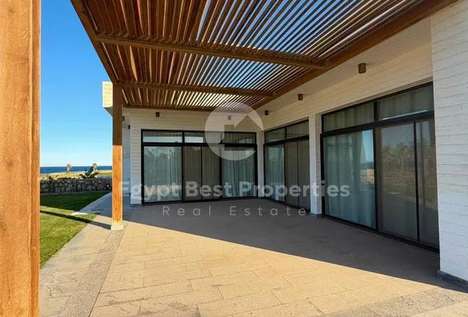 4-bedroom villa 195 m² for sale in Kamaran