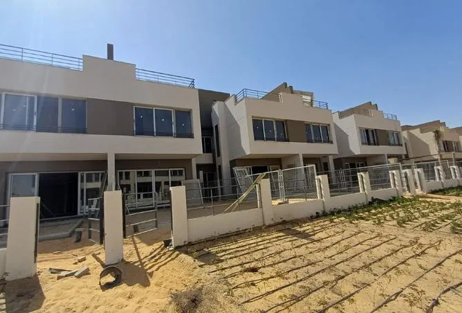 تاون هاوس 3 غرف 226 م² للبيع في بالم هيلز القاهرة الجديدة، Palm Hills New Cairo