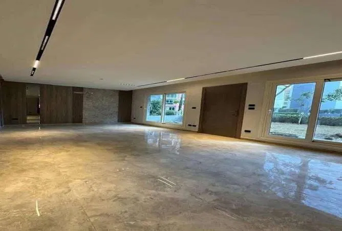 3-bedroom apartment 235 m² for sale in Mountain View iCity