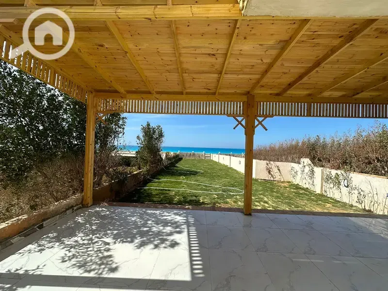 Ground floor chalet on the North Coast, directly on the beach, at an incredible price with installments