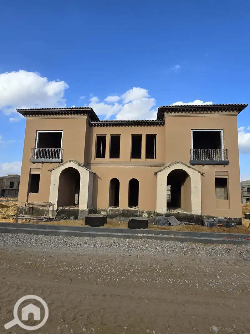 For sale: Town Hall 223m², Village West, handover 2026, installments available