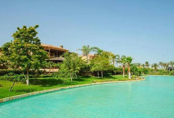 شاليه 3 غرف 170 م² للبيع في Swan Lake North Coast